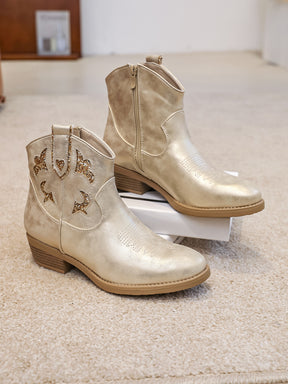 Y2261 GOLD - Léona